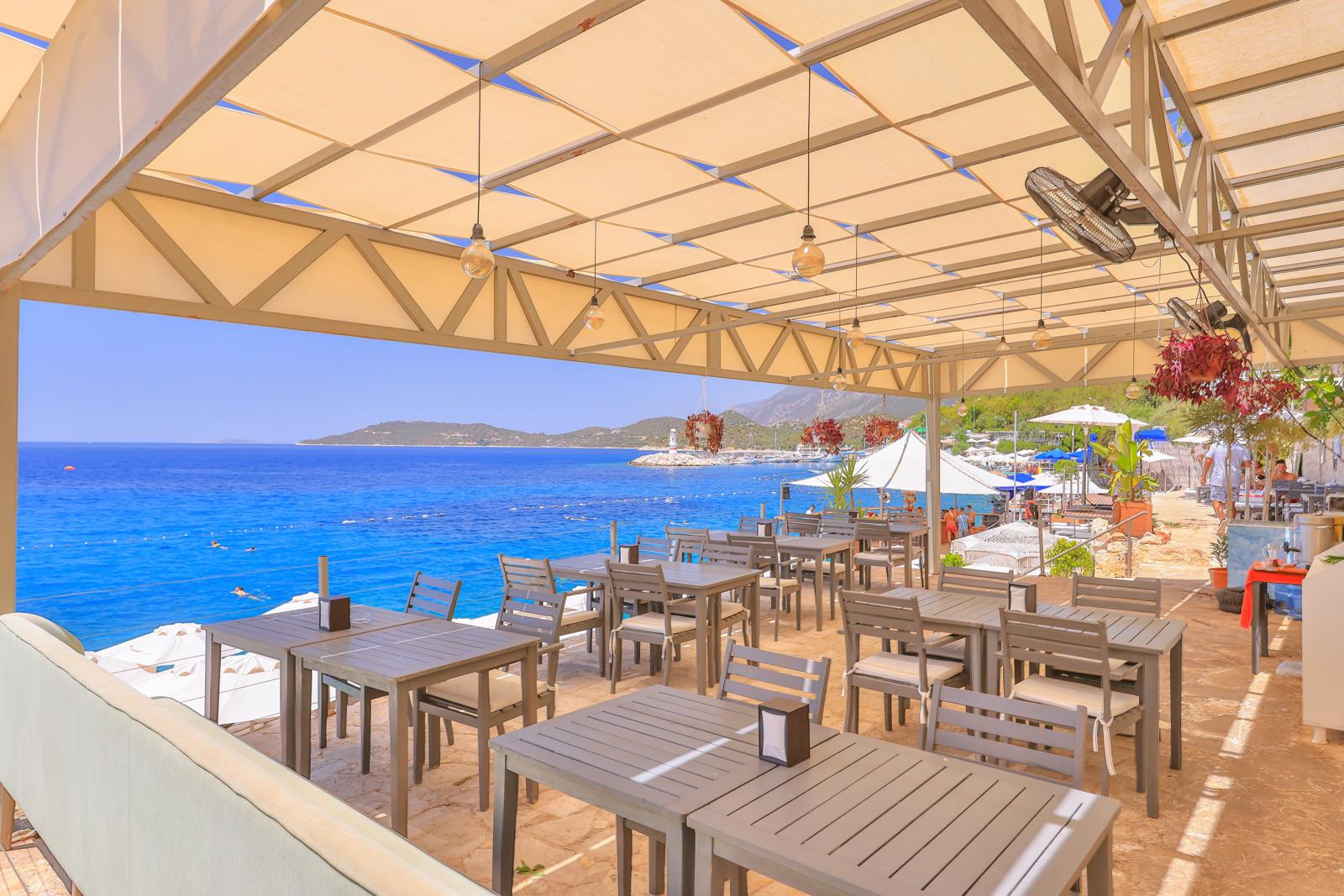 Hera Hotel