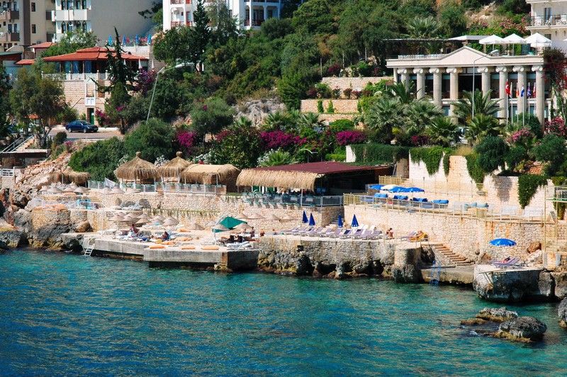 Hera Hotel 3*